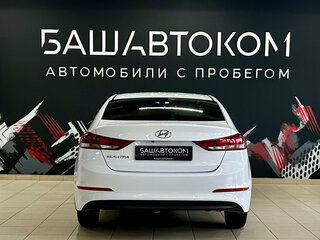 2016 Hyundai Elantra VI (AD), белый, 1300000 рублей, вид 5