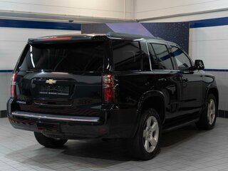 2016 Chevrolet Tahoe IV, чёрный, 3499000 рублей, вид 4