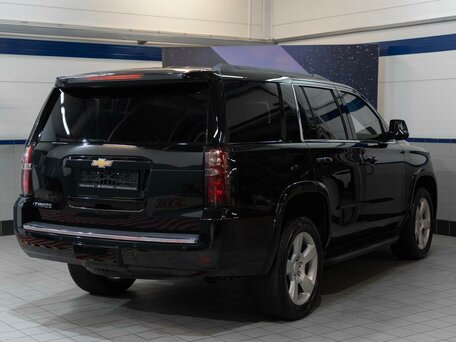 2016 Chevrolet Tahoe IV, чёрный, 3499000 рублей, вид 4