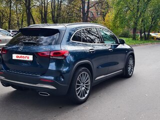 2020 Mercedes-Benz GLA 250 II (H247), синий, 3100000 рублей, вид 2