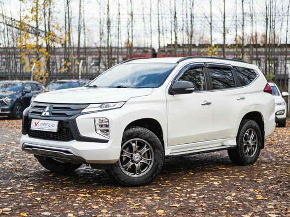 2021 Mitsubishi Pajero Sport III Рестайлинг, белый, 3650000 рублей