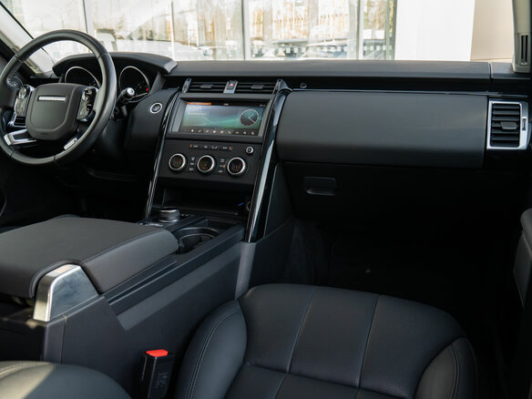 2018 Land Rover Discovery V, белый, 3830000 рублей - вид 25