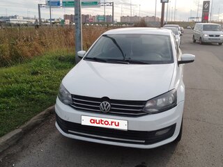 2015 Volkswagen Polo V Рестайлинг, белый, 510000 рублей, вид 1