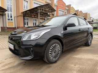 2017 Kia Rio IV, чёрный, 745000 рублей, вид 1