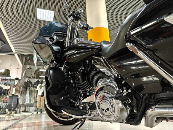 2015 Harley-Davidson Road Glide, чёрный, 1240000 рублей - вид 8