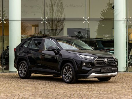 2022 Toyota RAV4 V (XA50), чёрный, 2925000 рублей, вид 3