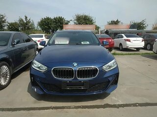 2022 BMW 1 серии 120i III (F52) Рестайлинг, синий, 1620000 рублей, вид 2