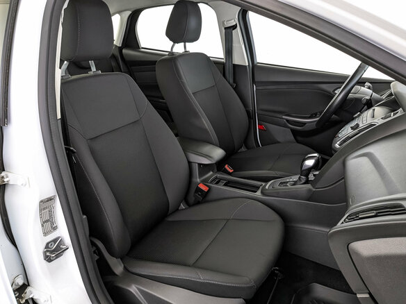 2018 Ford Focus III Рестайлинг, белый - вид 23