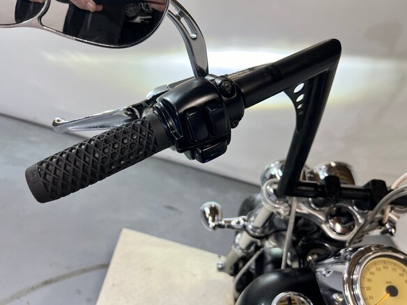 2008 Harley-Davidson Fat Bob, чёрный, 570000 рублей - вид 22