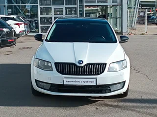 2017 Skoda Octavia III (A7), белый, 1530000 рублей, вид 3