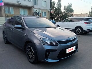 2020 Kia Rio IV, серый, 1580000 рублей, вид 4