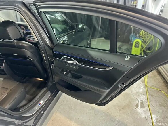 2021 BMW 7 серии 730d xDrive VI (G11/G12) Рестайлинг, серый - вид 26