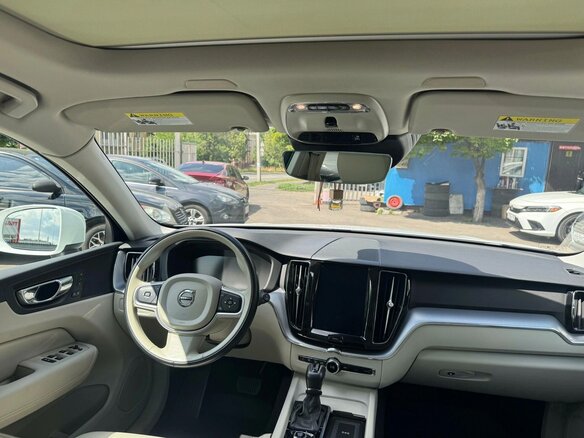 2019 Volvo XC60 II, белый, 3300000 рублей - вид 4