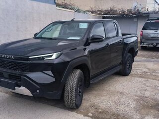 Toyota Hilux IX