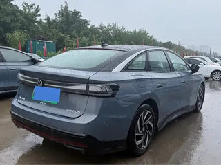 2024 Volkswagen ID.7 85 kWh, голубой, 3988099 рублей, вид 4