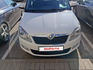 2014 Skoda Fabia II Рестайлинг, белый, 840000 рублей, вид 1