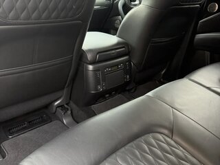 2021 Infiniti QX80 I Рестайлинг 3, чёрный, 9990000 рублей, вид 4