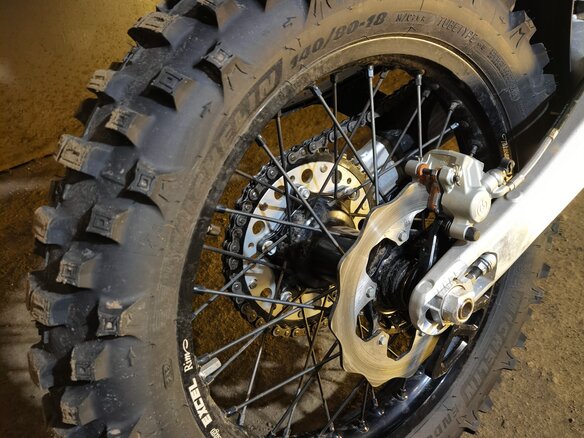 2025 Husqvarna FE 350 PRO, белый, 990000 рублей - вид 4