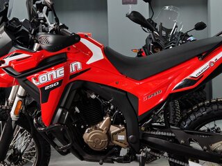 2026 Loncin DS250, красный, 258000 рублей, вид 3