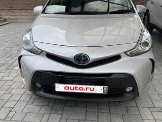 2019 Toyota Prius Alpha I (ZVW40/41) Рестайлинг, серебристый, 2000000 рублей, вид 2