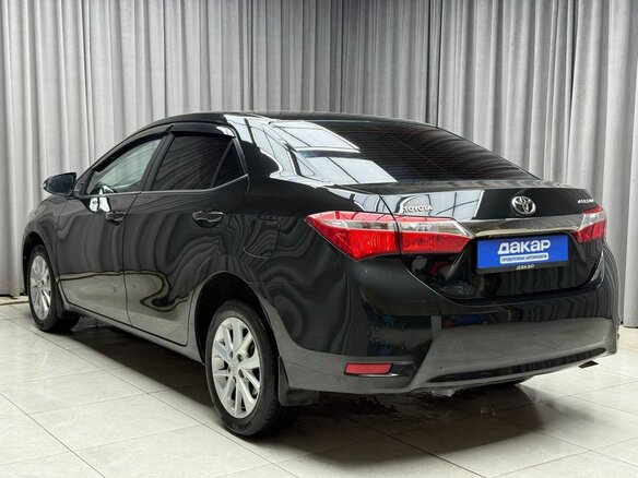 2013 Toyota Corolla XI (E160, E170, E180), чёрный, 1099000 рублей - вид 5