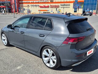 2020 Volkswagen Golf VIII, серый, 1999999 рублей, вид 2