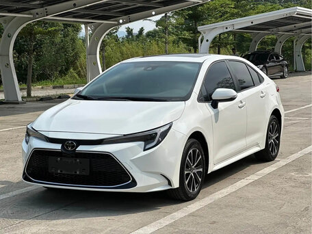 2022 Toyota Levin XII (E210) Рестайлинг, белый, 1650000 рублей, вид 1