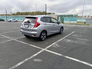 2018 Honda Fit III Рестайлинг, серый, 1150000 рублей, вид 3