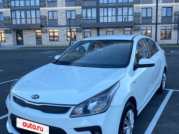 2019 Kia Rio IV, белый, 1060000 рублей