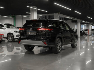 2026 Toyota Highlander IV (XU70), чёрный, 5450000 рублей, вид 5