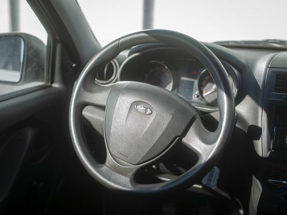 2018 Lada (ВАЗ) Granta I Рестайлинг, белый, 600000 рублей - вид 15