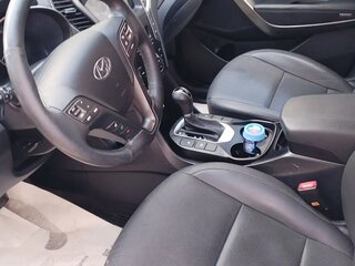 2017 Hyundai Santa Fe III Рестайлинг, белый, 2200000 рублей, вид 4