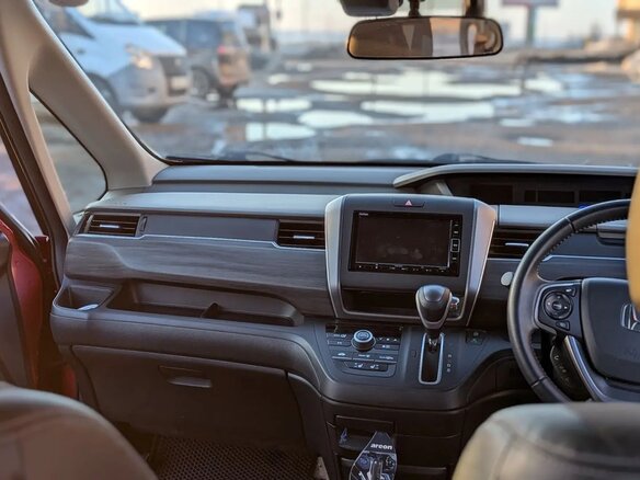 2020 Honda Freed II Рестайлинг, красный, 1500000 рублей - вид 19