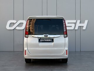 2015 Toyota Noah III (R80), белый, 1745000 рублей, вид 4