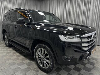 2022 Toyota Land Cruiser 300 Series, чёрный, 9188000 рублей, вид 4