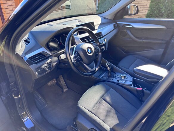 2021 BMW X1 18i sDrive II (F48) Рестайлинг, чёрный, 2340000 рублей - вид 6