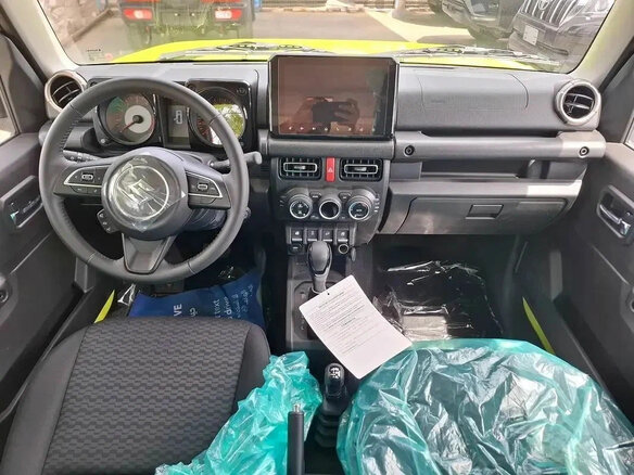 2026 Suzuki Jimny IV, зелёный - вид 5