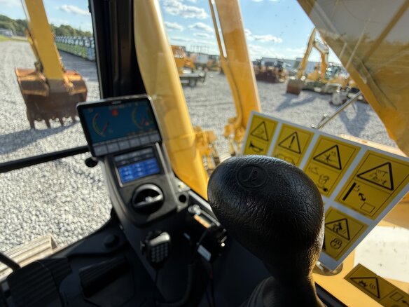 2017 Komatsu PC300, жёлтый, 7700000 рублей - вид 14