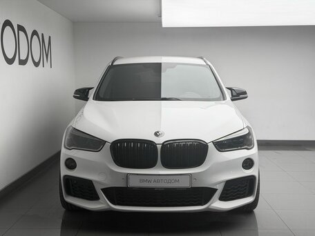 2018 BMW X1 20i xDrive II (F48), белый, 2731000 рублей, вид 2
