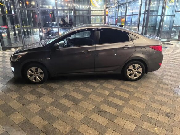 2014 Hyundai Solaris I Рестайлинг, серый - вид 3