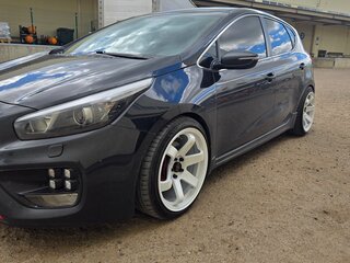 2017 Kia Ceed GT I Рестайлинг, чёрный, 1500000 рублей, вид 1
