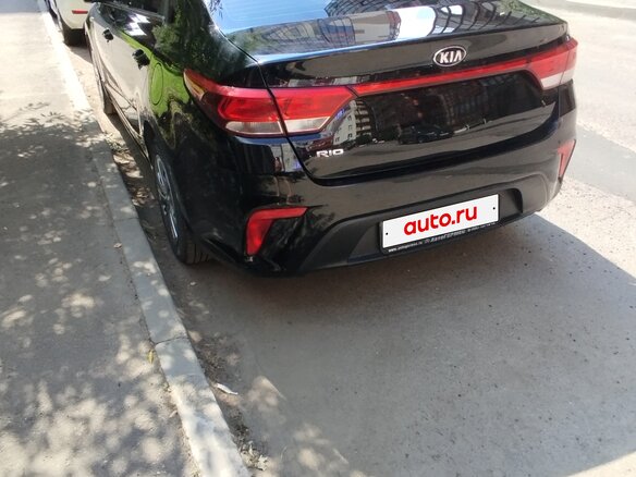 2019 Kia Rio IV, чёрный, 1700000 рублей - вид 9