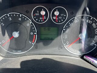2006 Ford Fiesta Mk5, красный, 254000 рублей, вид 5