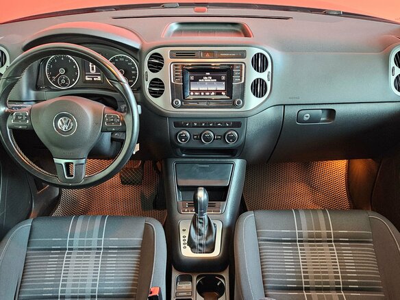 2016 Volkswagen Tiguan I Рестайлинг, чёрный - вид 8