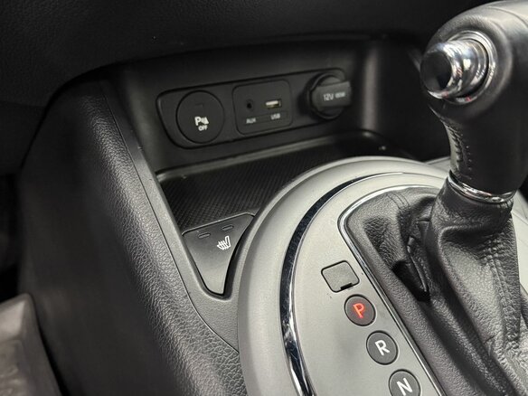 2015 Kia Sportage III Рестайлинг, чёрный, 1540000 рублей - вид 19
