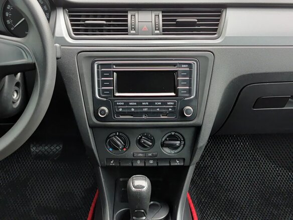 2015 Skoda Rapid I, белый, 1030000 рублей - вид 14