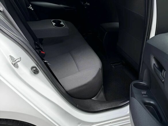 2022 Toyota Corolla XII (E210), белый, 1830000 рублей - вид 10