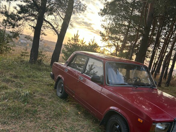 2008 Lada (ВАЗ) 2107, пурпурный, 75000 рублей