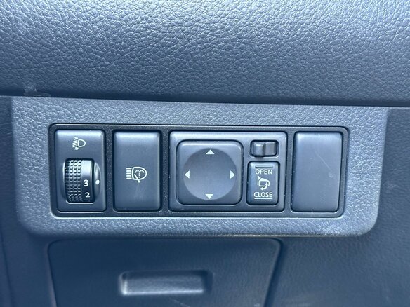 2011 Nissan Tiida I Рестайлинг, чёрный, 890000 рублей - вид 19
