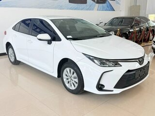 2022 Toyota Corolla XII (E210), белый, 2100000 рублей, вид 4